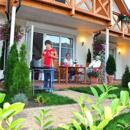 Domki Anabell Przy Plarzy Vakantiehuis Sarbinowo